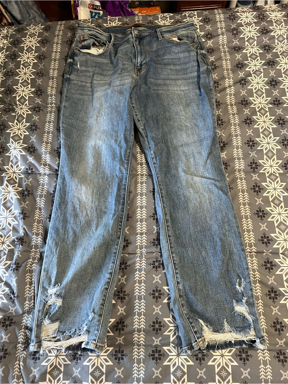 Judy Blue Light Blue Straight Leg Distressed Jeans